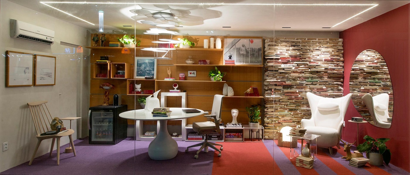 Home Office decorado com paredes Tintas Coral casacor 2020.