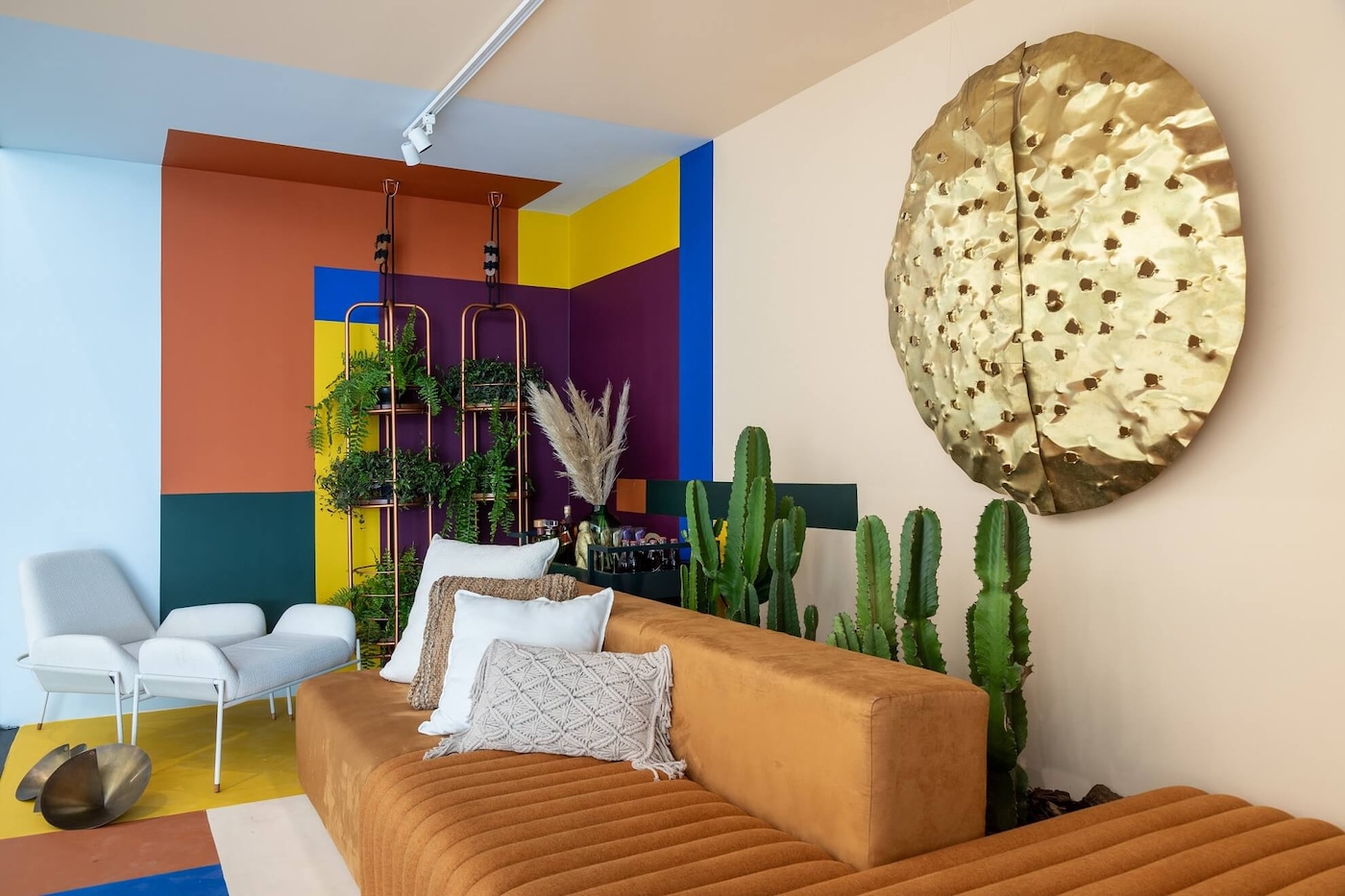 Ambiente decorado com paredes Tintas Coral casacor 2020 Bahia.