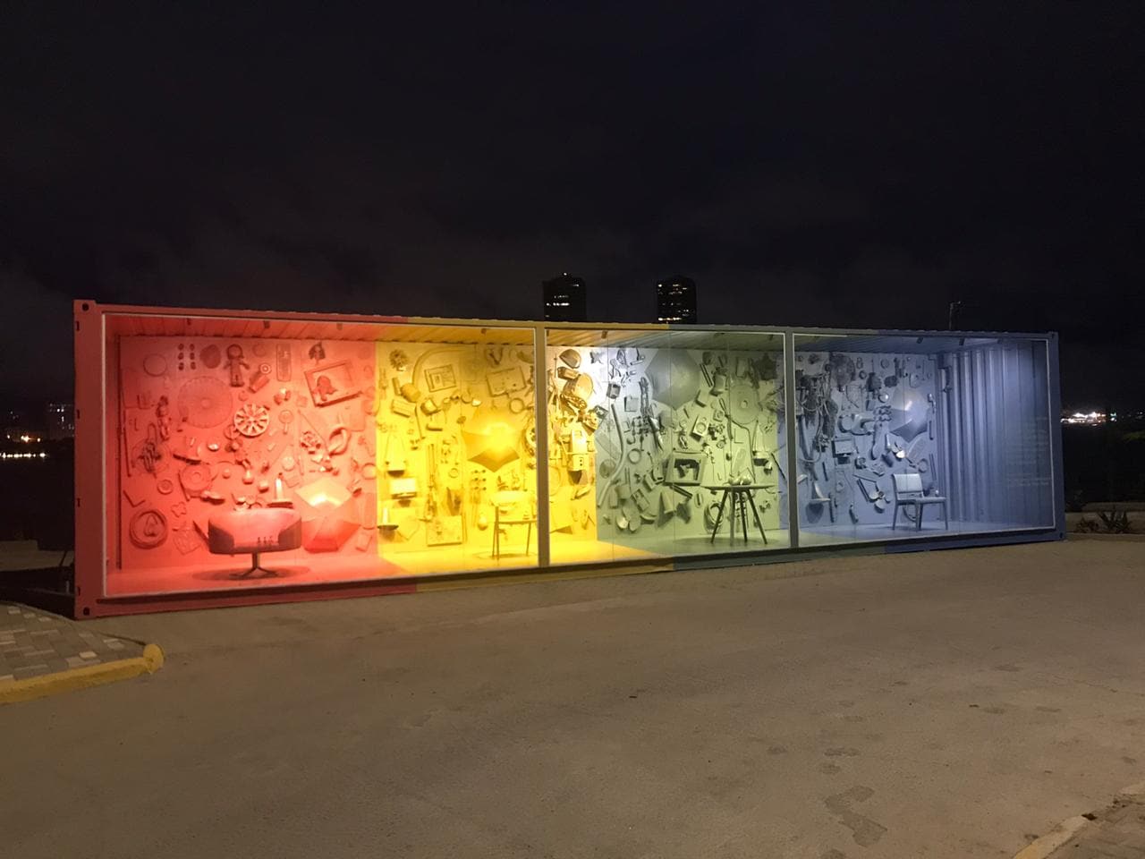 Contêiner decorado com Tintas Coral casacor 2020 Pernambuco.