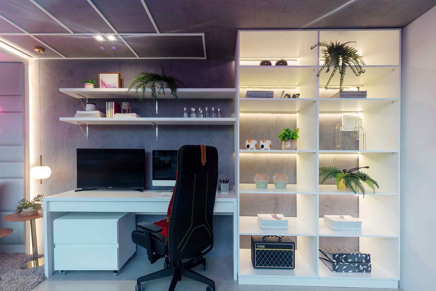 Home Office decorado com paredes Tintas Coral casacor 2020 Pernambuco.