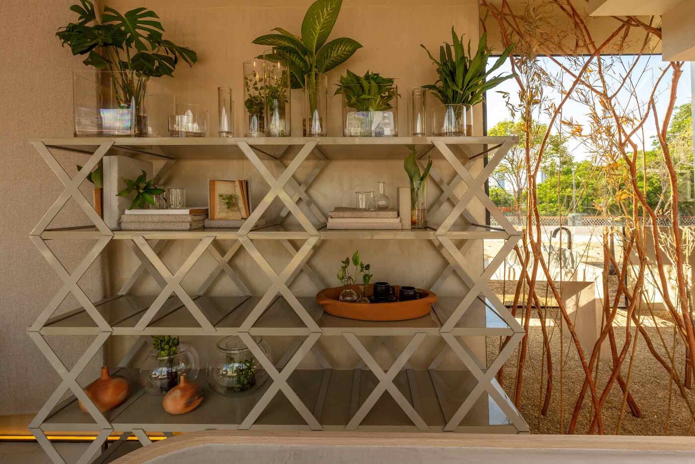 Ambiente decorado com paredes Tintas Coral casacor 2020 Pernambuco.