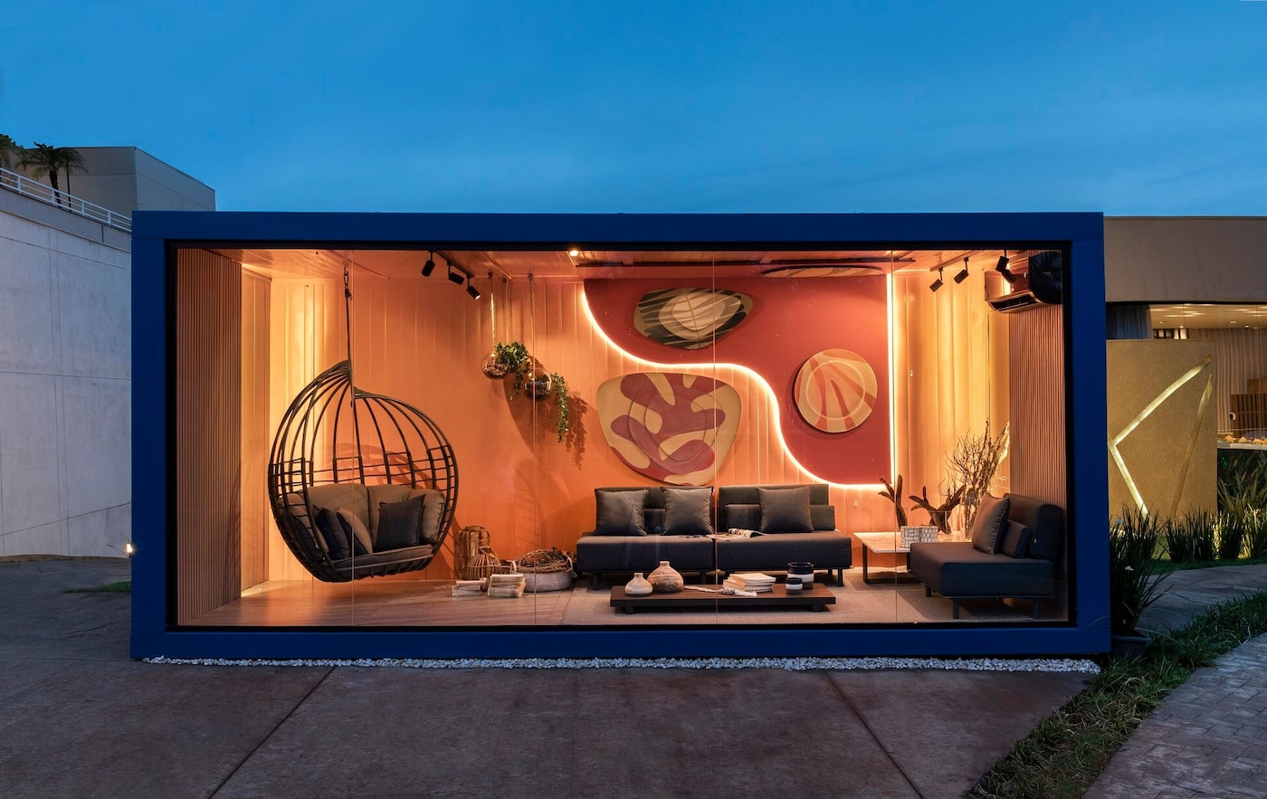 Contêiner decorado com Tintas Coral casacor 2020 Ribeirão Preto.