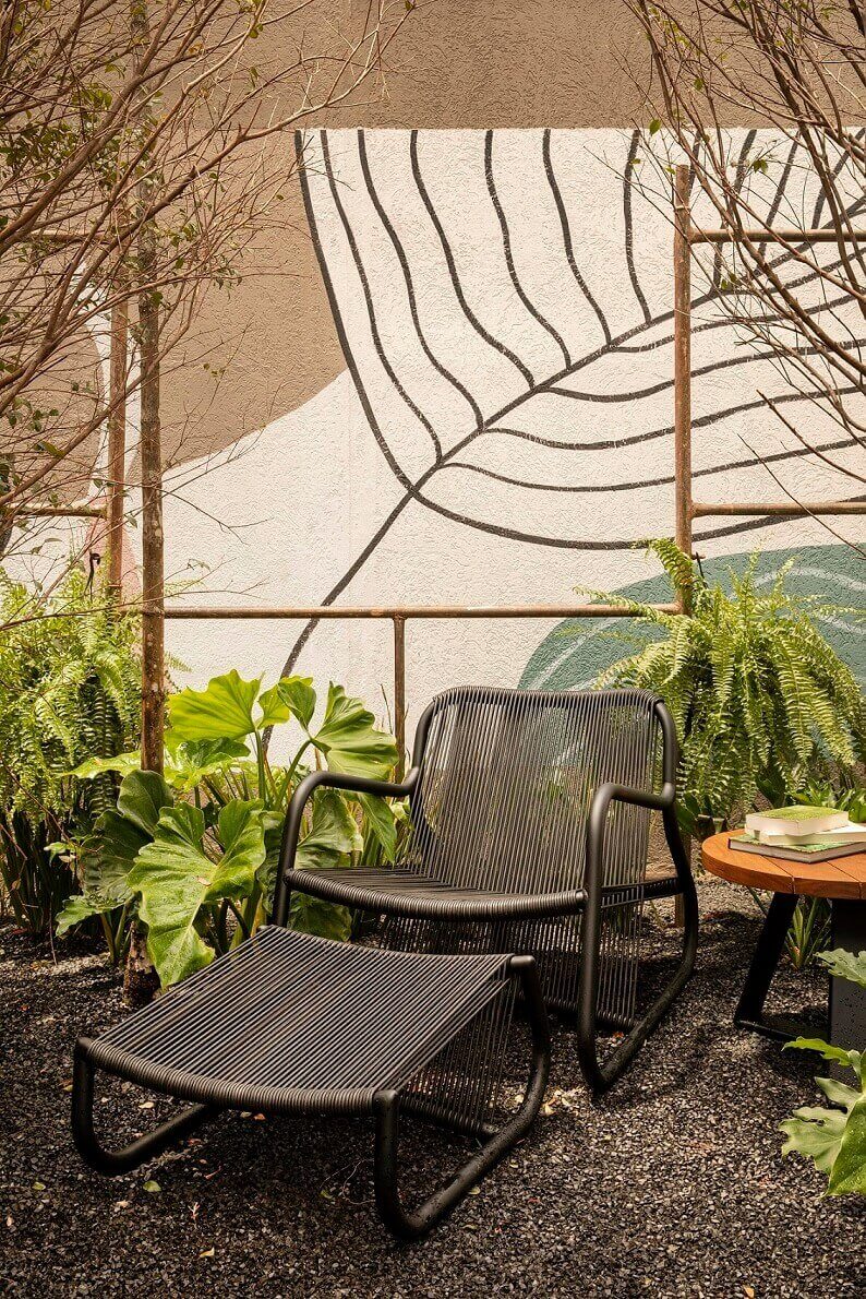 Ambiente externo decorado com tintas Coral casacor 2020 Ribeirão Preto.