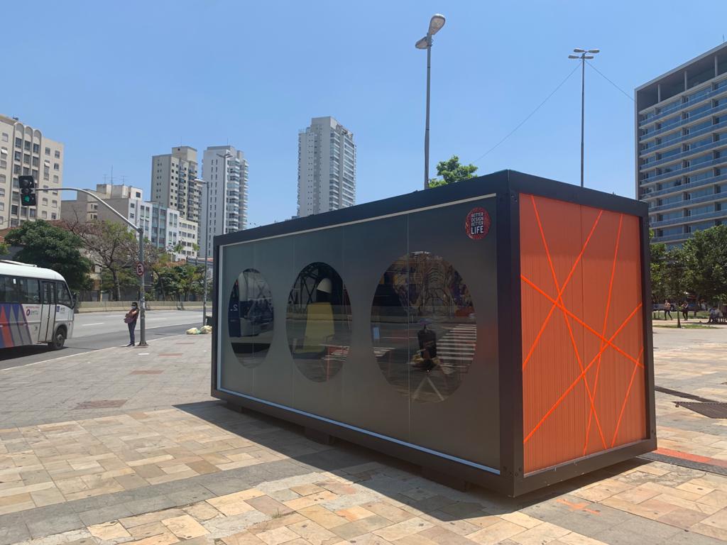 Contêiner decorado com Tintas Coral casacor 2020 São Paulo.