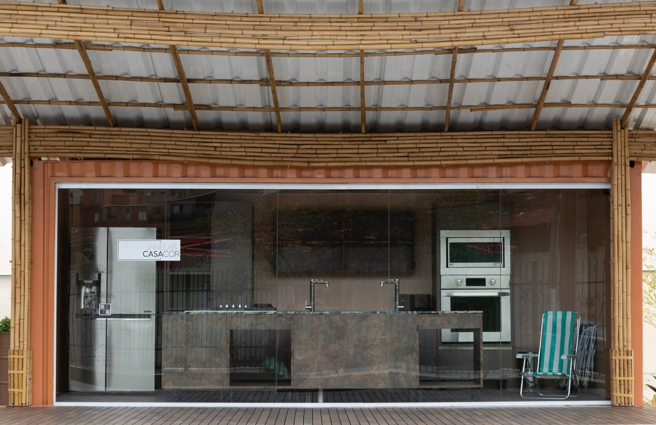 Contêiner decorado com Tintas Coral casacor 2020 São Paulo.