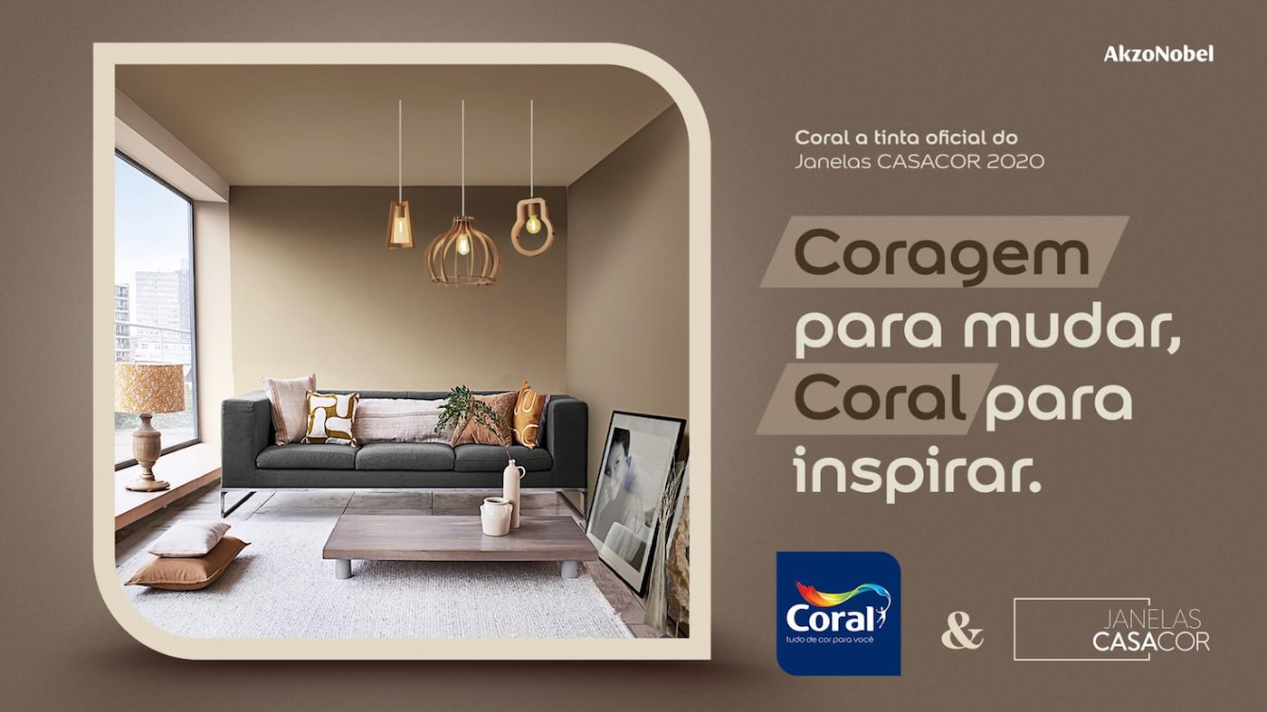 Banner de capa Coral a tinta oficial do JAnelas Casacor 2020 com sala decorada.