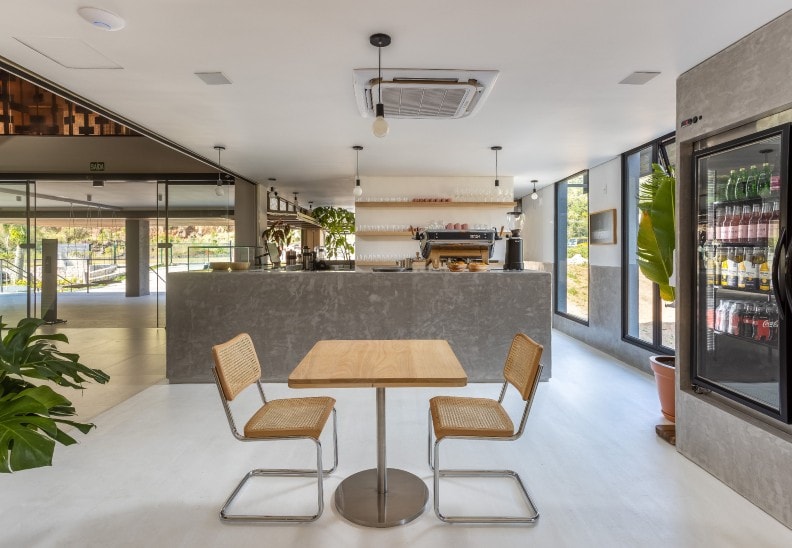 Café + Um de Emanuella Wojcikiewicz para CASACOR Santa Catarina