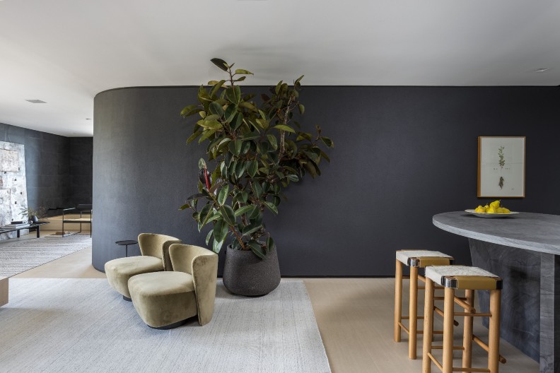 Sala da Casa Yugen, de Gabriel Bordin para CASACOR Santa Catarina