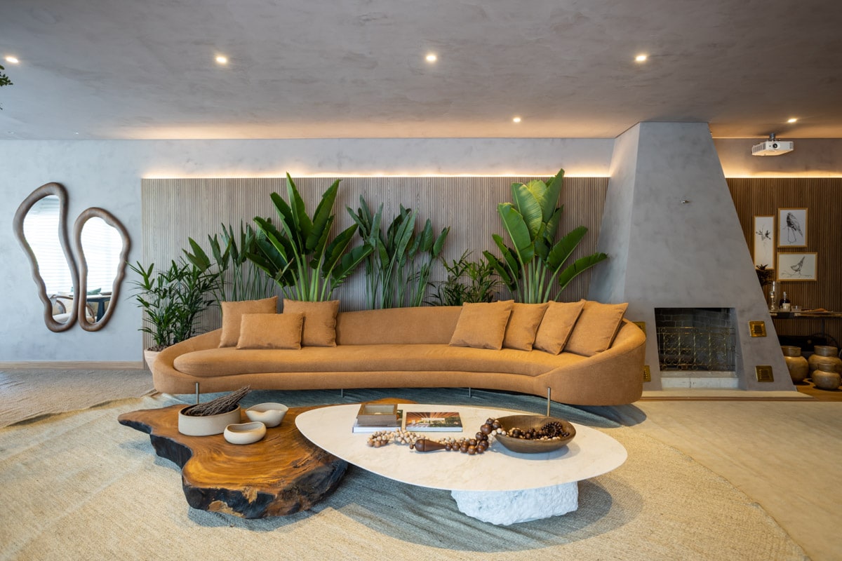  Casacor MG 001 refugio: Sala do Refúgio do Palácio, de Janaína Pacheco e Ana Lívia, para CASACOR Minas Gerais, com Efeito Especial Cimento Queimado