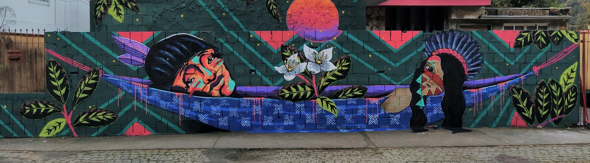 Janelas da Memória: um projeto Tudo de Cor e Open Street Gallery