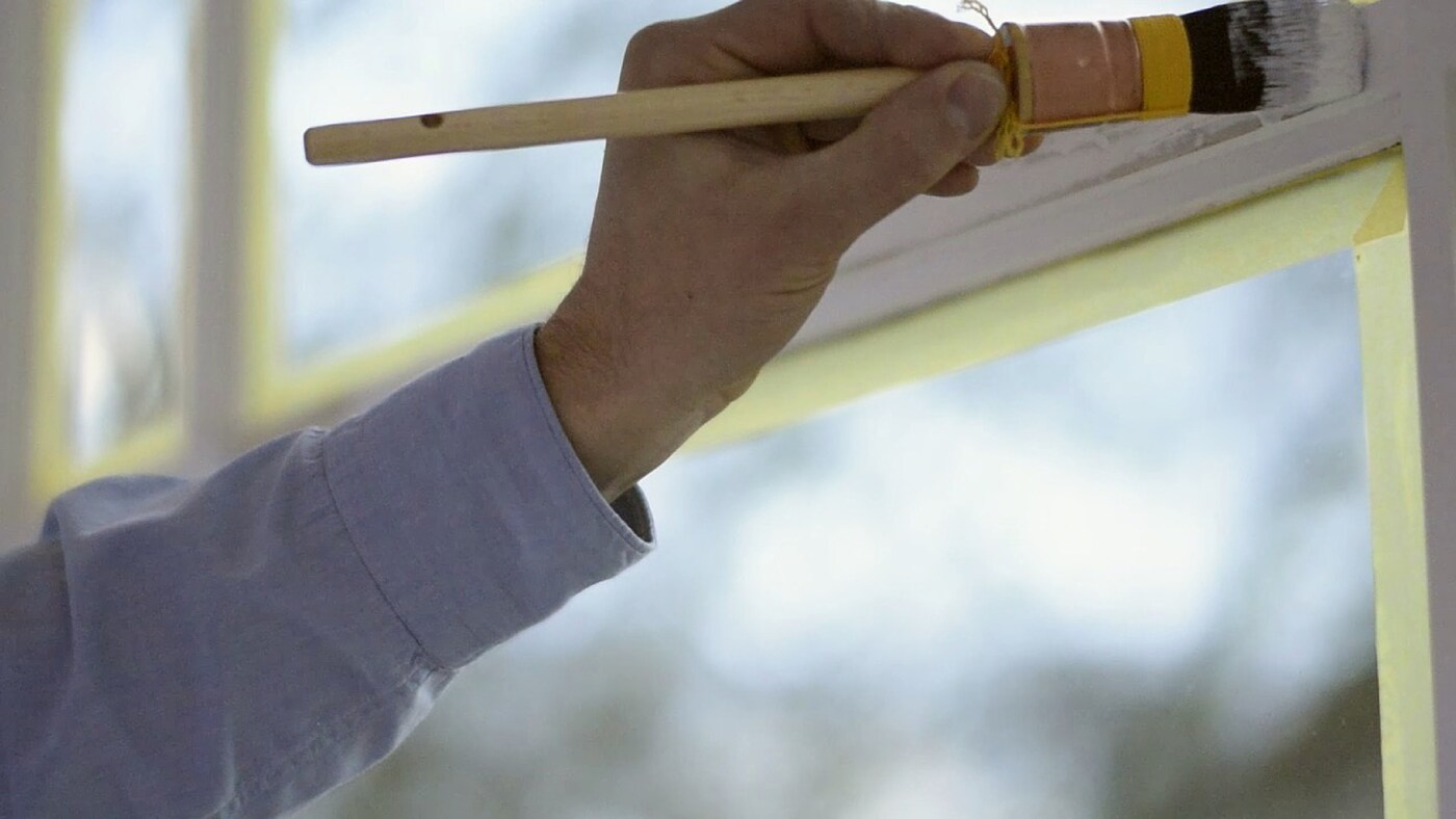 Tips to help you do more with less paint Dulux