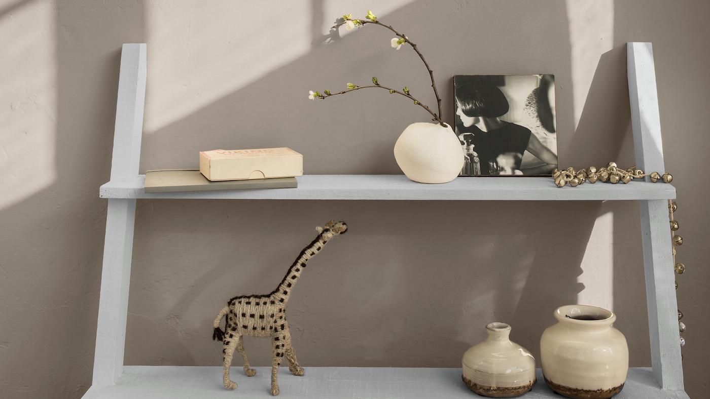 選用中性色彩作基調，來配合各種裝潢概念。