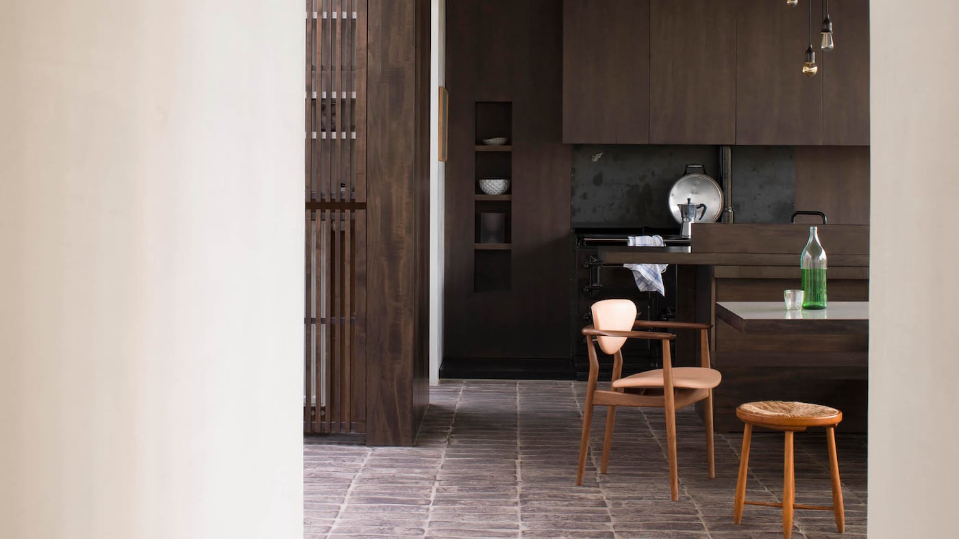 想要讓年久失色的牆面感覺煥然一新嗎？讓我們提供您一點靈感 — 不妨選用能令您想起最愛度假勝地的色彩