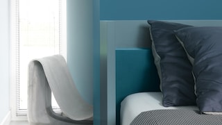 Pihentető, tengerparti ihletésű nappaliban