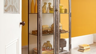 Create a warm welcome with ochre