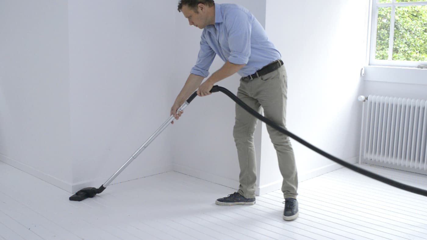 Dulux_painting_wooden_flooring_UK_4