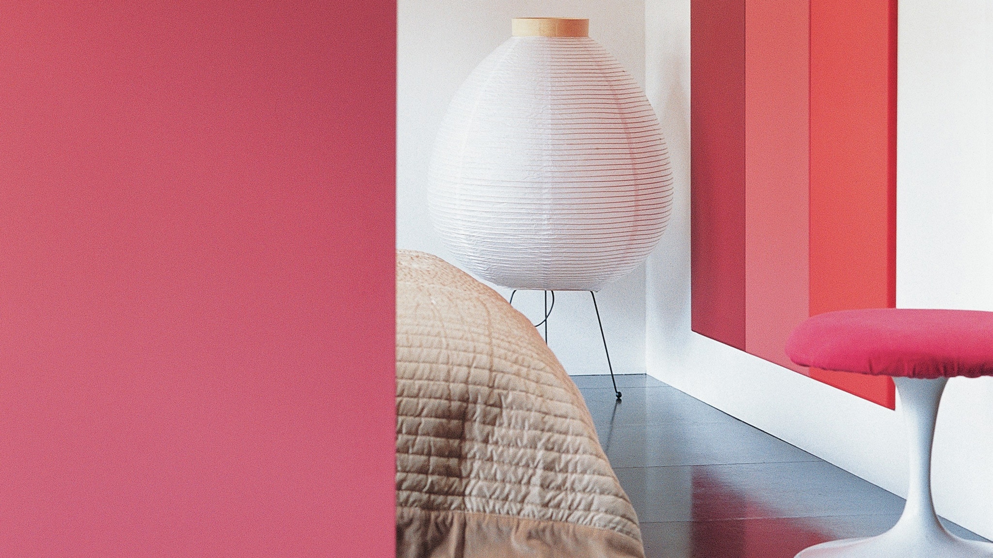 Add Energy to your White Bedroom Walls with Shades of Red