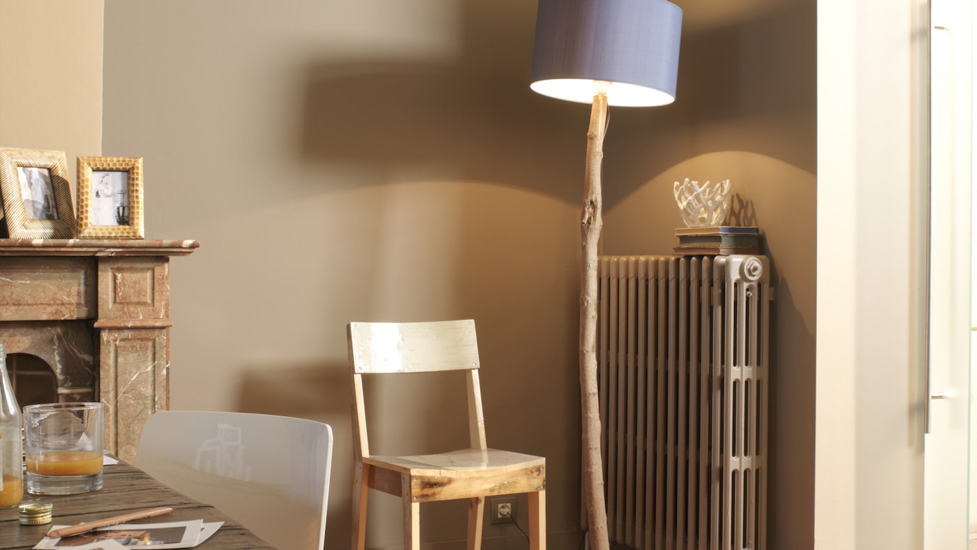 Add warmth to dining with coffee tones
