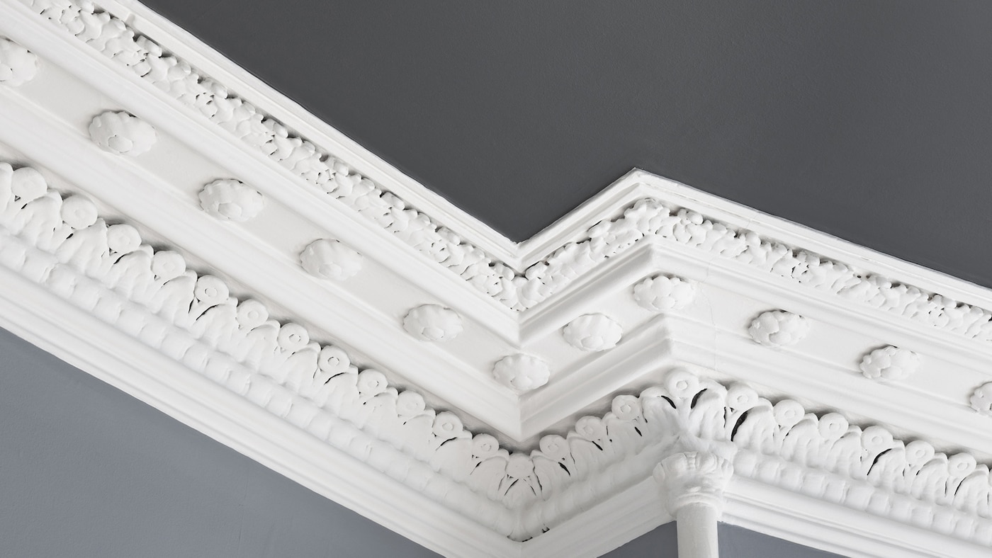 Period features are highlighted with grey and white colour scheme