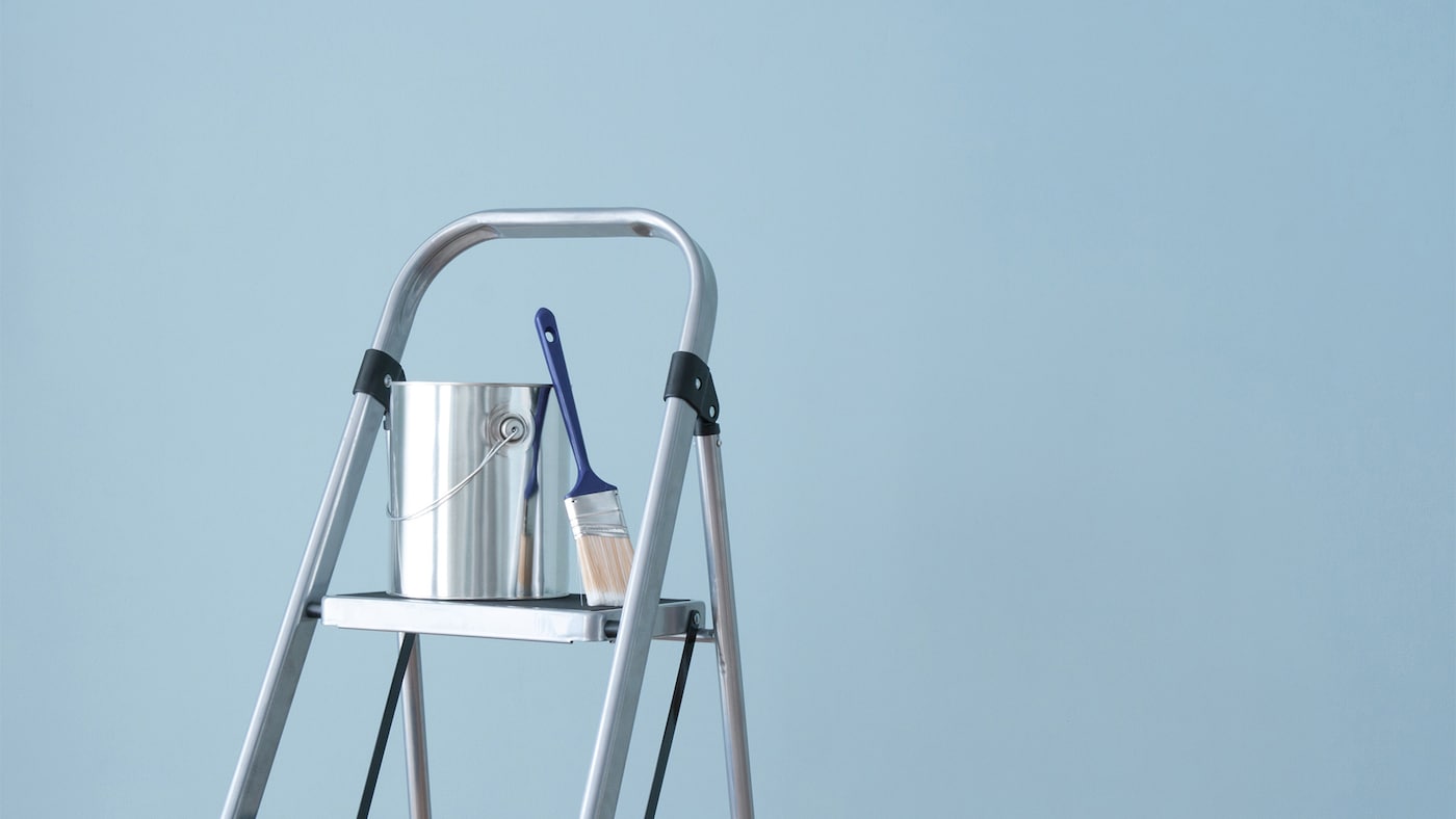 Hiring a painter? These five questions will help you find the perfect painter for your decorating project.