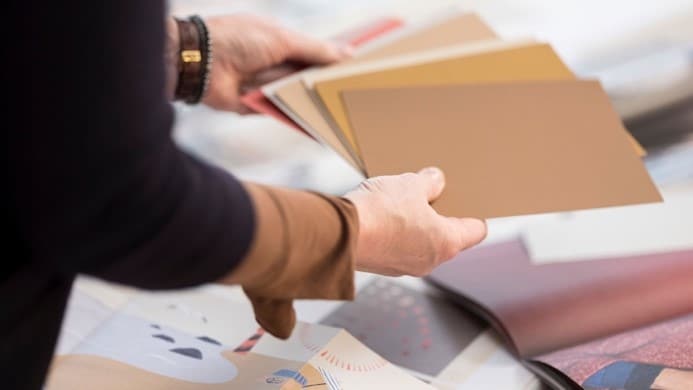 Selecting the colour shade