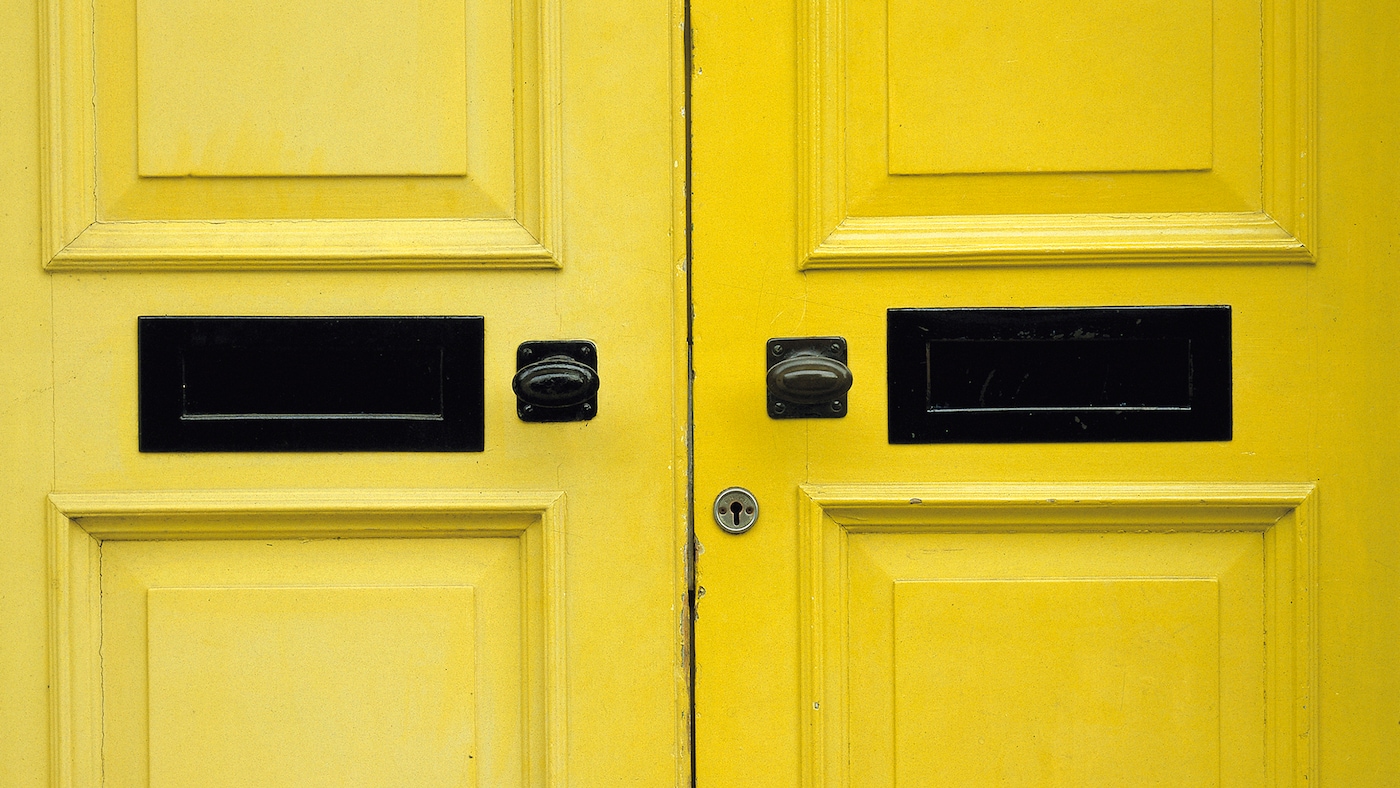 Does yellow make your heart sing? Gather inspiration from the golden houses in Mexico and the Mediterranean.