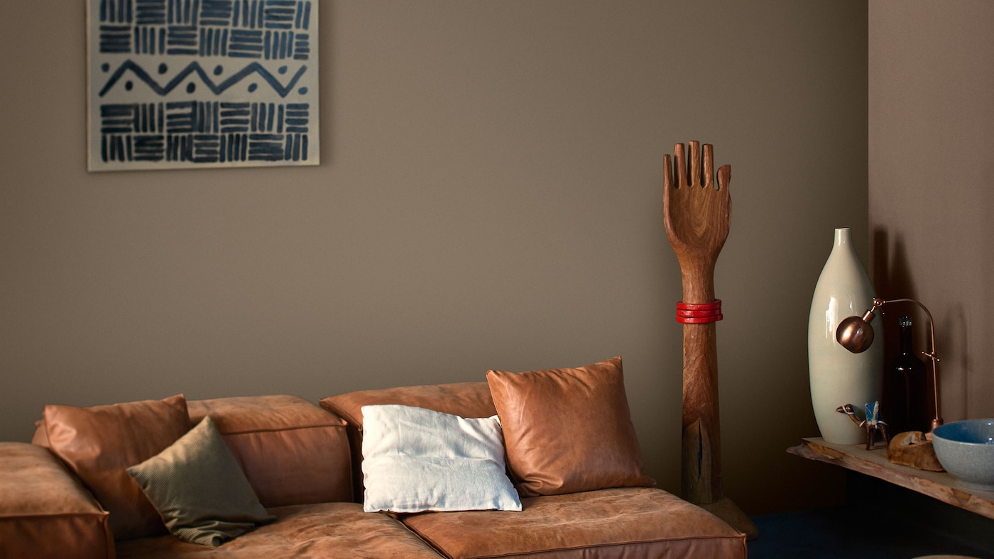 Capture the soul of Africa by painting your living room in warm neutrals, and accessorising with natural materials and ethnic artwork.