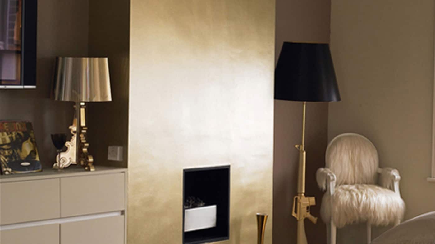 For sophisticated old-world style, look no further than this grown-up palette of antique gold and lustrous copper.