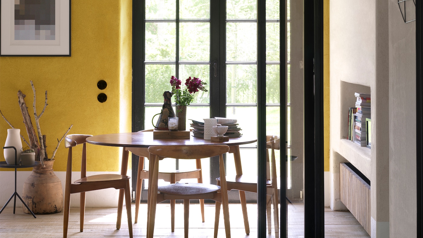 Multi-functional dining room? Choose a cohesive colour scheme that balances practicality with sophistication.