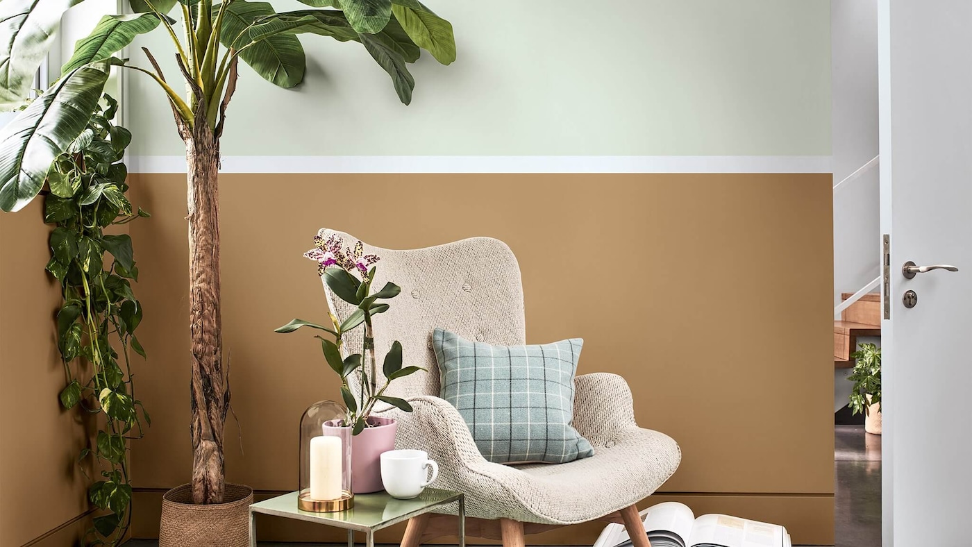 Living room wall in ocher and pale green