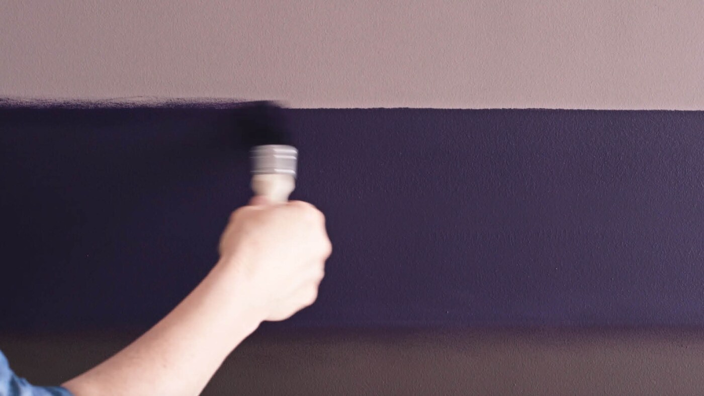 Use a dry paintbrush to create your blurred line