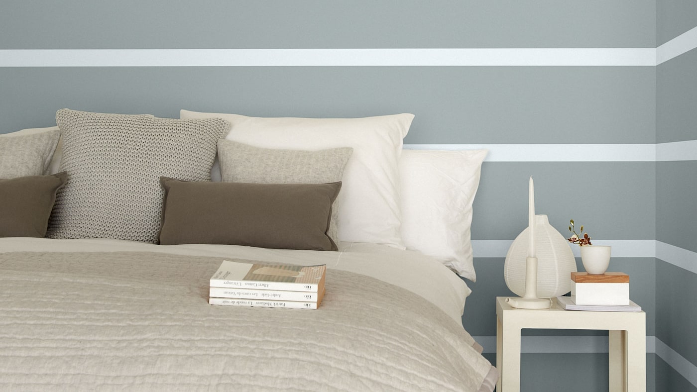 Stripes motif in a bedroom