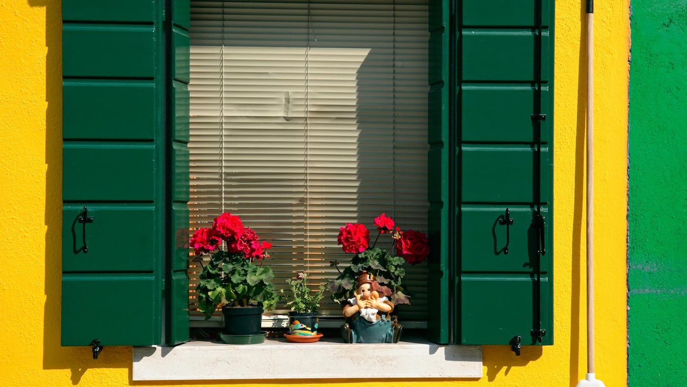 Bright Outdoor Paint Colors