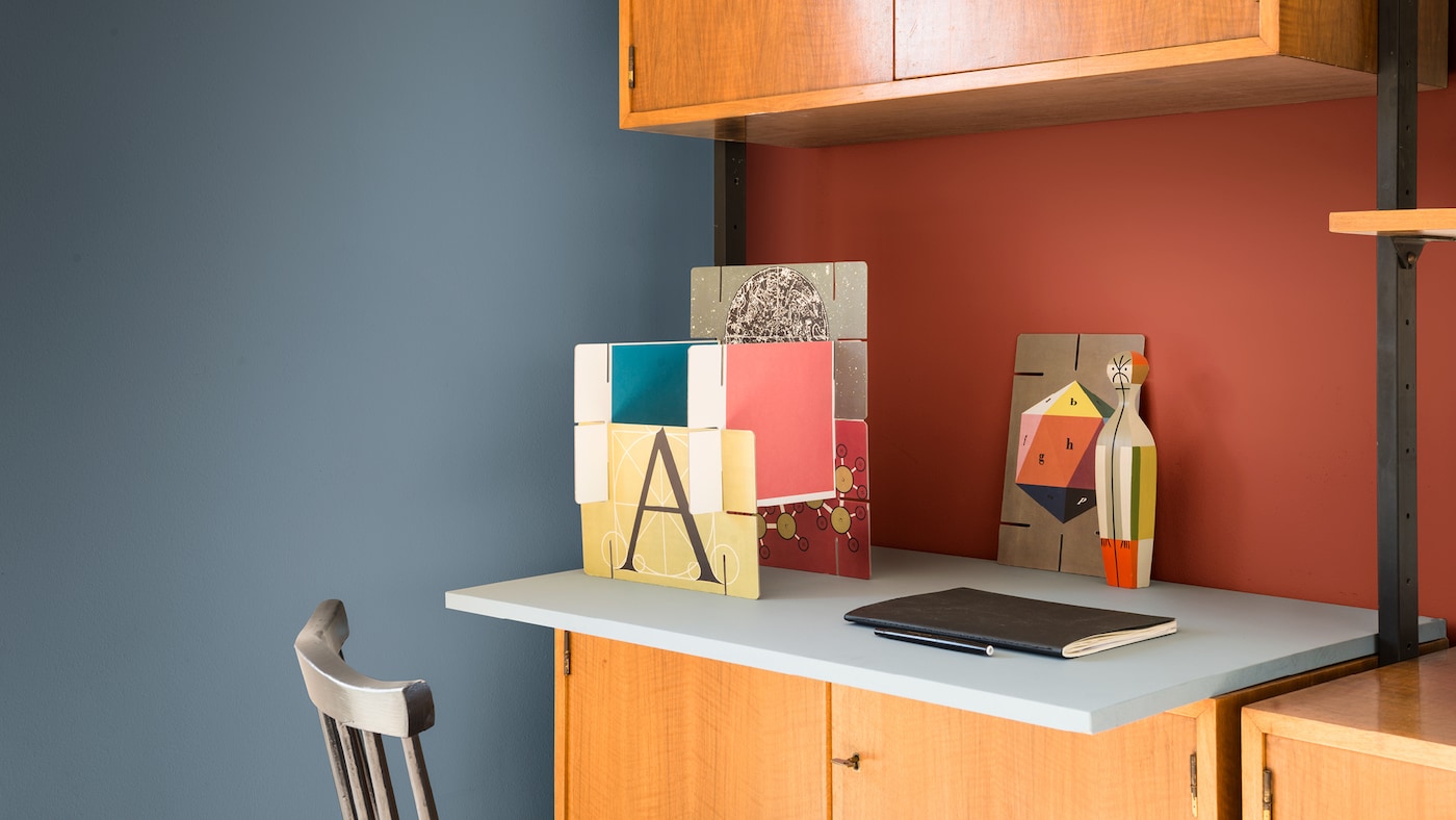 Create a workspace integrated into a sideboard.