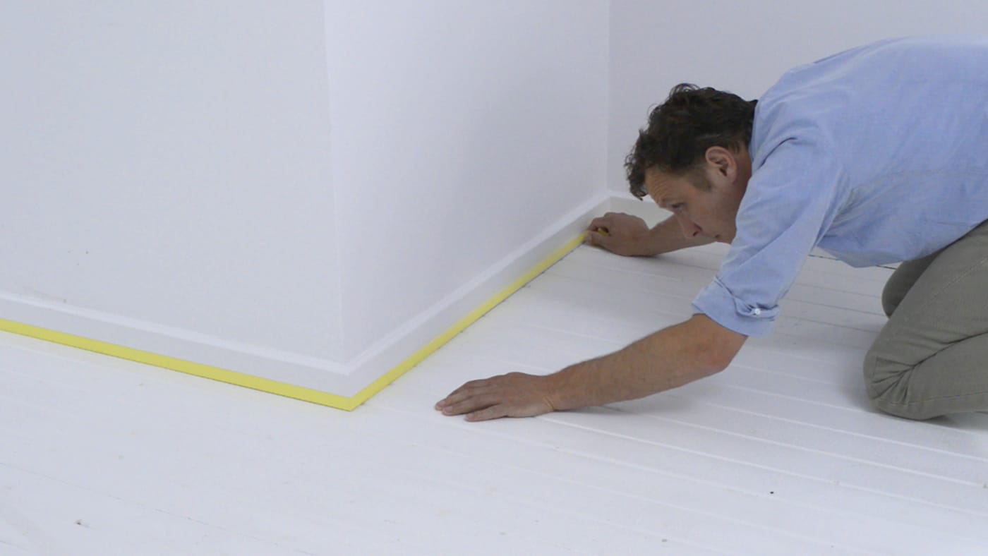 Masking the edge of the skirting board