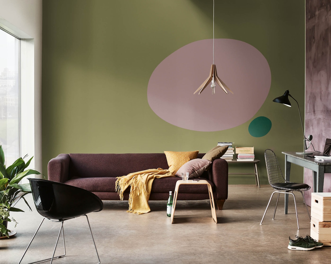 Add energy by combining Heart Wood with vibrant greens