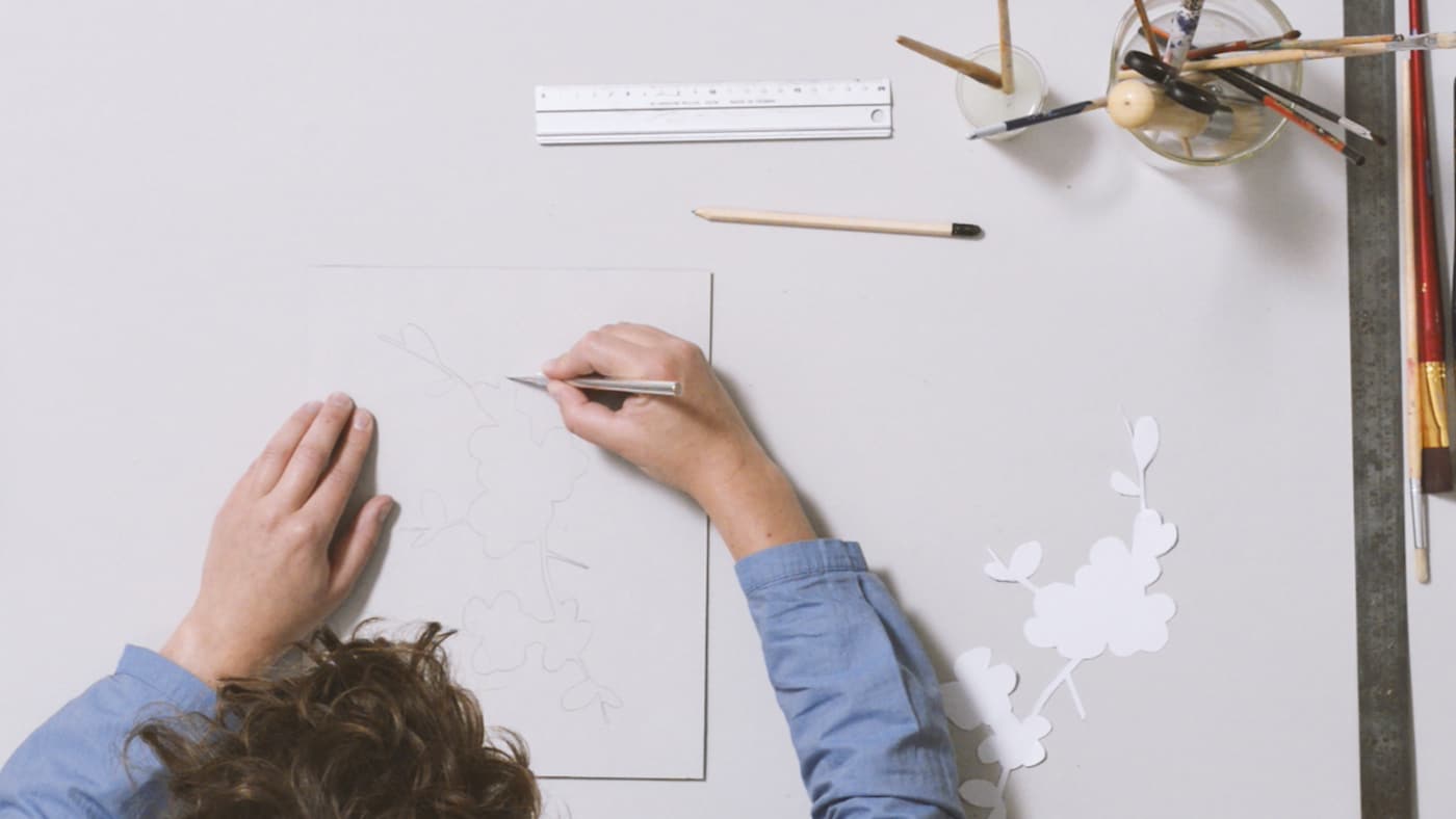 How to use wall stencils Dulux Malaysia