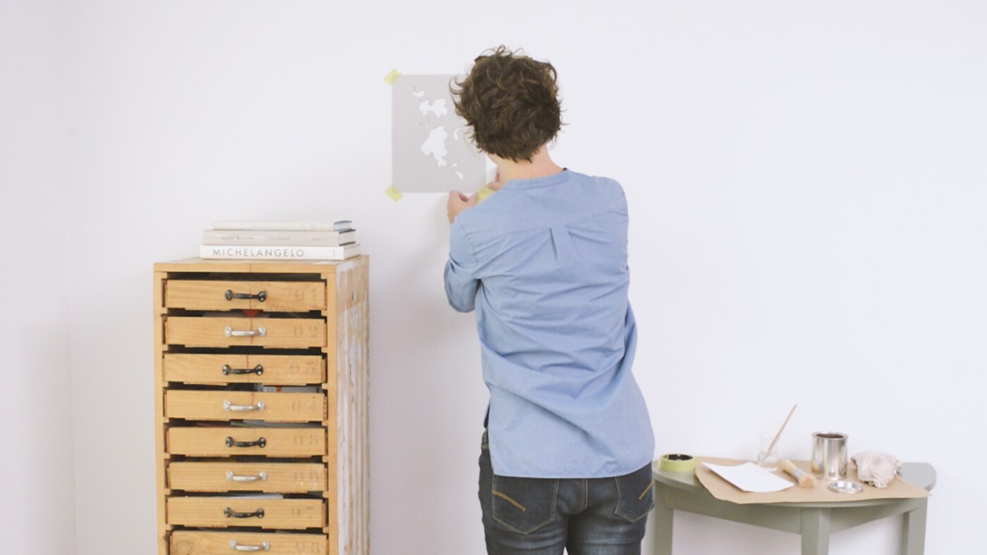 designing of stencil on wall