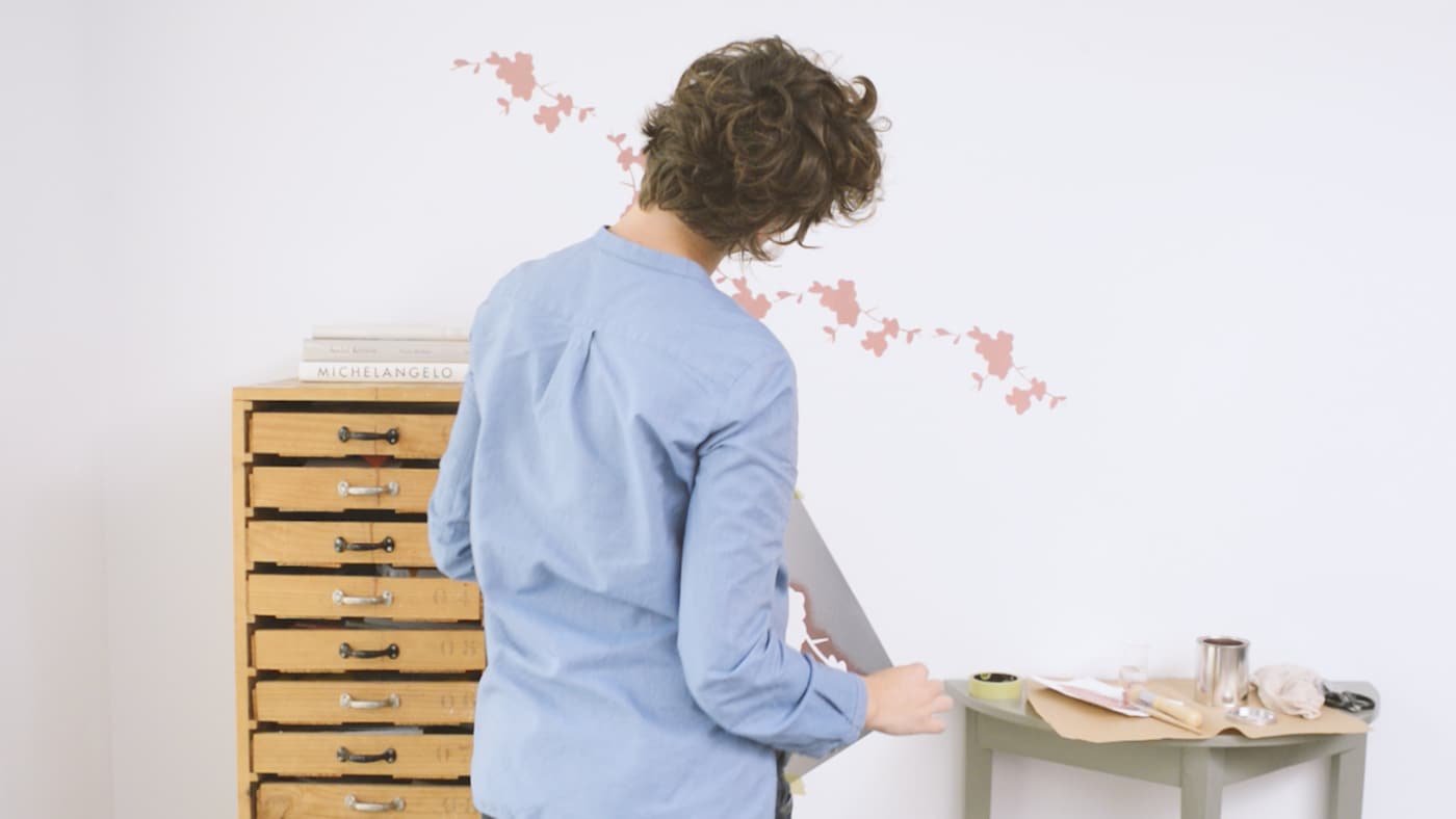 designing of stencil on wall