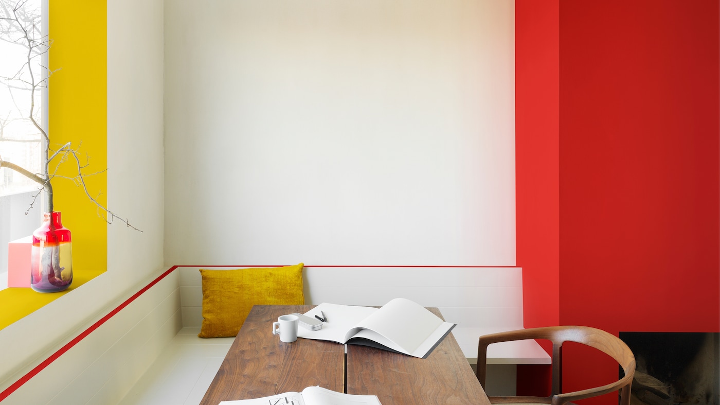 The key to making an open-plan living space work is skilful zoning. In other words, you need to decide which functions different areas of the space need to perform and then decorate them accordingly. 