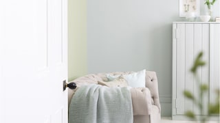 Play with pastels in your living room