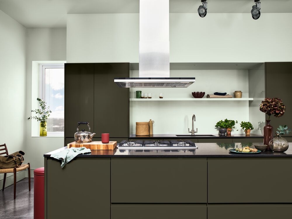Design your kitchen with Forest Green cabinets