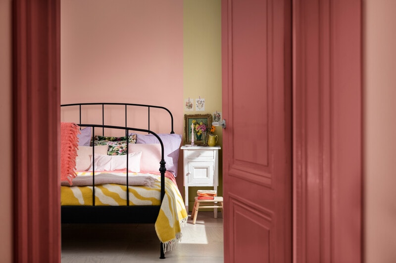 pink bedroom paint