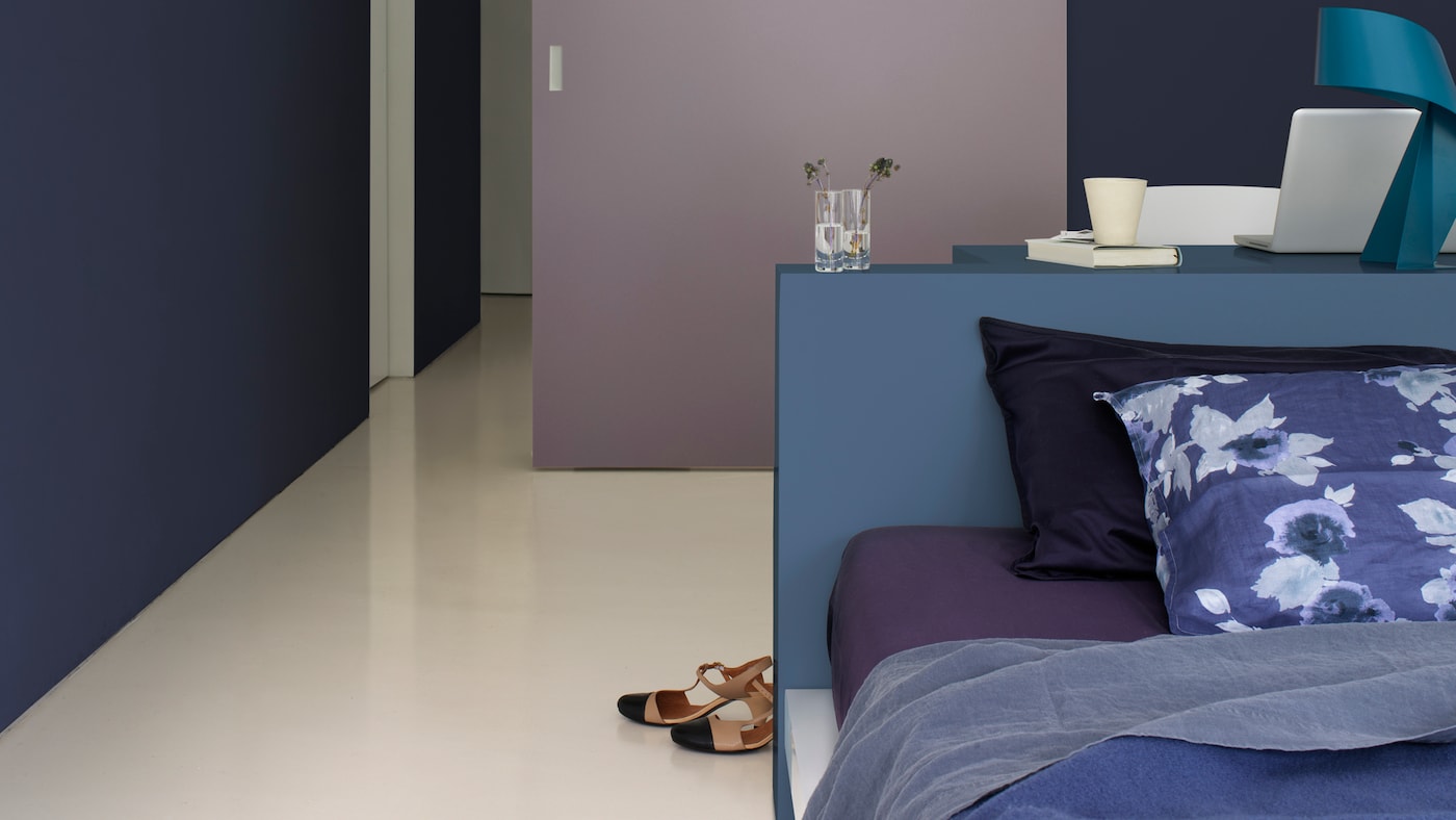 Deep jewel tones add a sense of exotic decadence to a scheme. Mimic the depth and colour of gemstones by mixing matt and gloss finishes