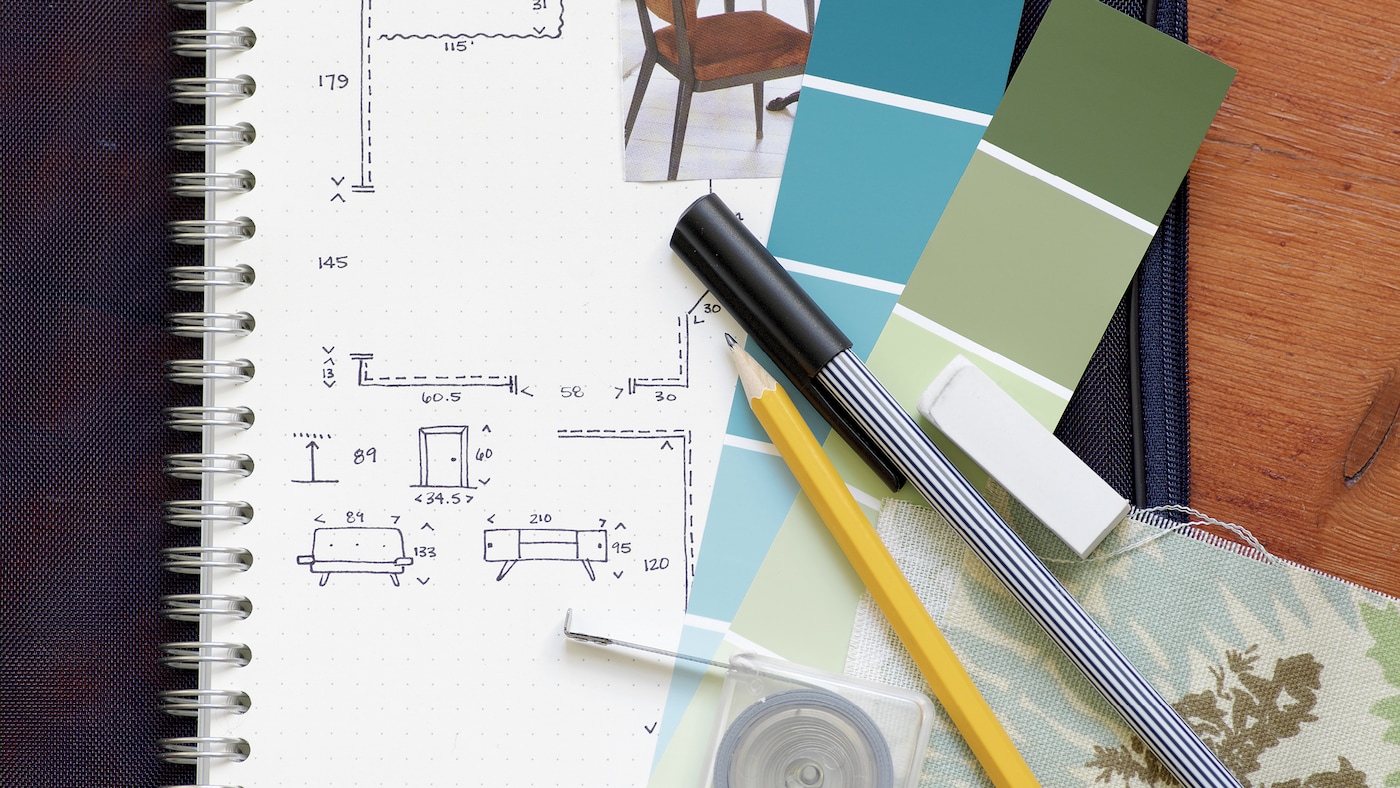 Include a list of paints on your decorator’s to-do list so they can refer back to it whenever they need to. 