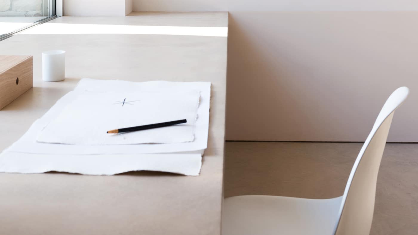 Dulux_painitng_dark_spaces_UK_4