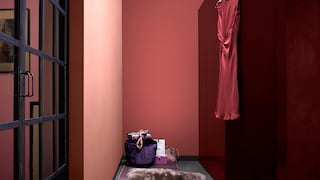 Think pink for a stylish dressing room
