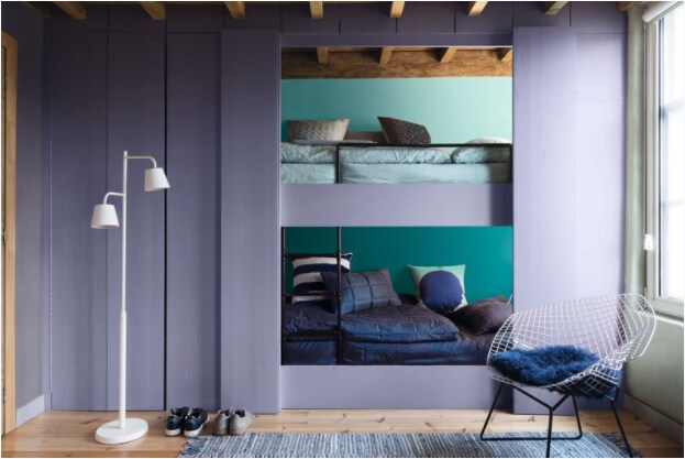 Bogate tony purpury emanują pewnością i zdecydowaniem, chociaż zwykle lepiej sprawdzają się w roli akcentów niż dominującego odcienia. 