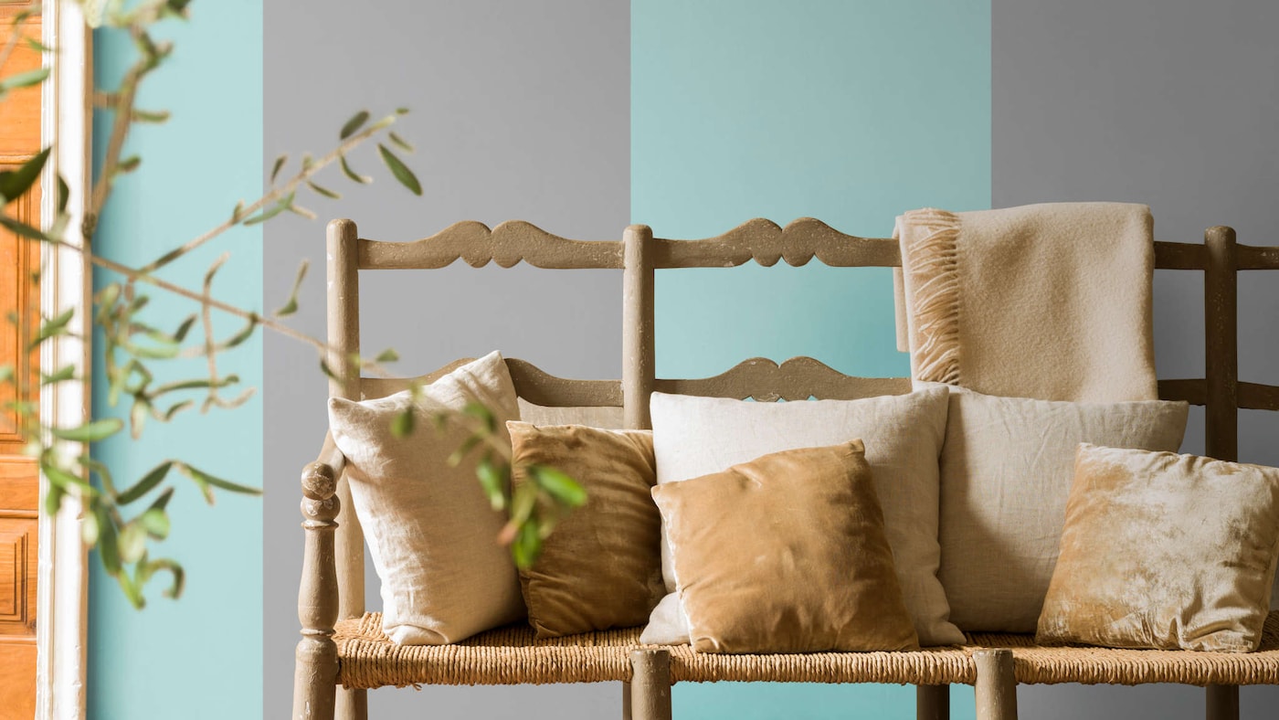 Dekoracja ściany w salonie
