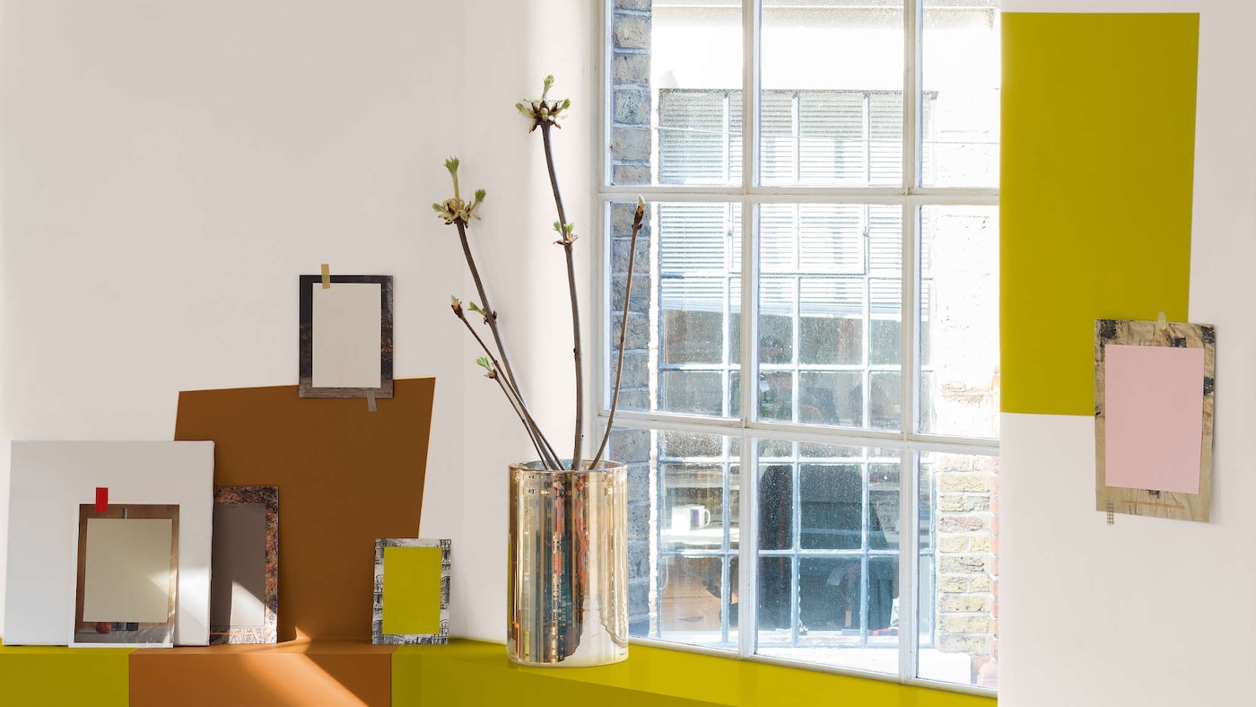 Dekoracja ściany w salonie
